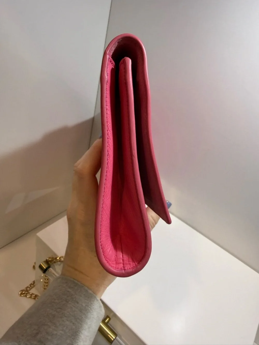 Yves Saint Laurent Hot Pink Leather Y-Front Chain Clutch - Picture 3 of 9